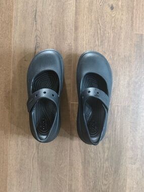 Bratz Life Beauty! Crocs Stomp Platform Mary Janes